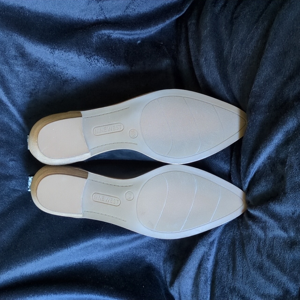 Nine West Pointed Ankle Booties sz 9.5​​​ - Picture 7 of 7